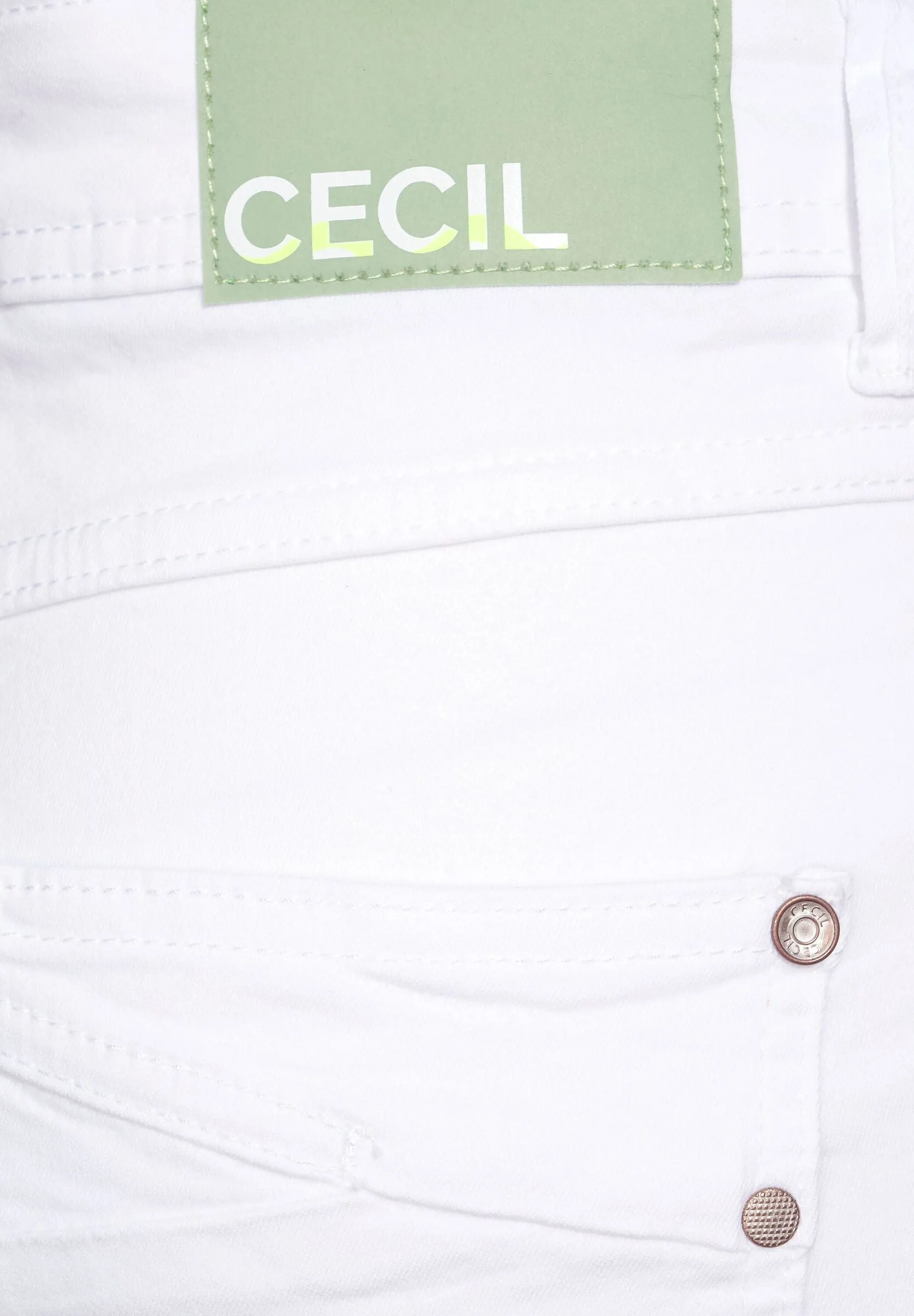 Casual Fit Hose